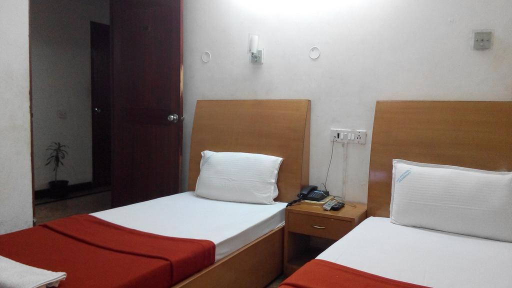 Hotel Richmond Residency Bangalore Oda fotoğraf