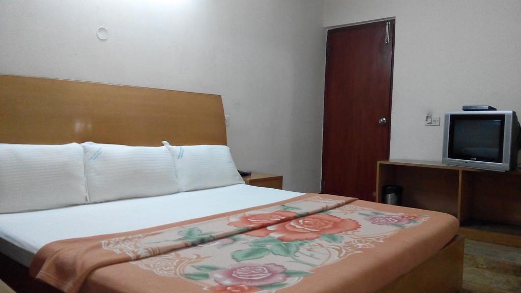 Hotel Richmond Residency Bangalore Oda fotoğraf